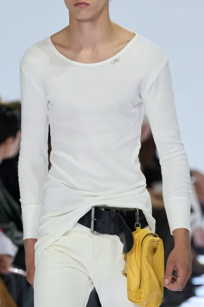 Look 14
